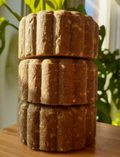 Load image into Gallery viewer, Chamomile + Honey Conditioning Shampoo Bar (damaged/dry/normal hair, best for itchy/dry scalps)