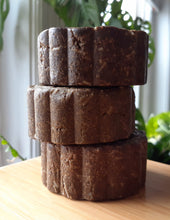 Load image into Gallery viewer, Green Tea + Ginkgo Biloba Stimulating Shampoo Bar (all hairs & all scalps)