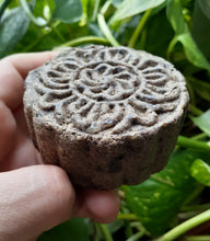 Load image into Gallery viewer, Sage + Rosemary Color Enhancing Shampoo Bar (Dark colored hair - all hairs & all scalps)