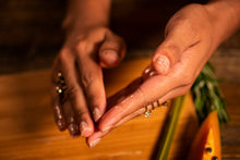 Load image into Gallery viewer, Palo Santo + Cardamom Beard & Hair Oil